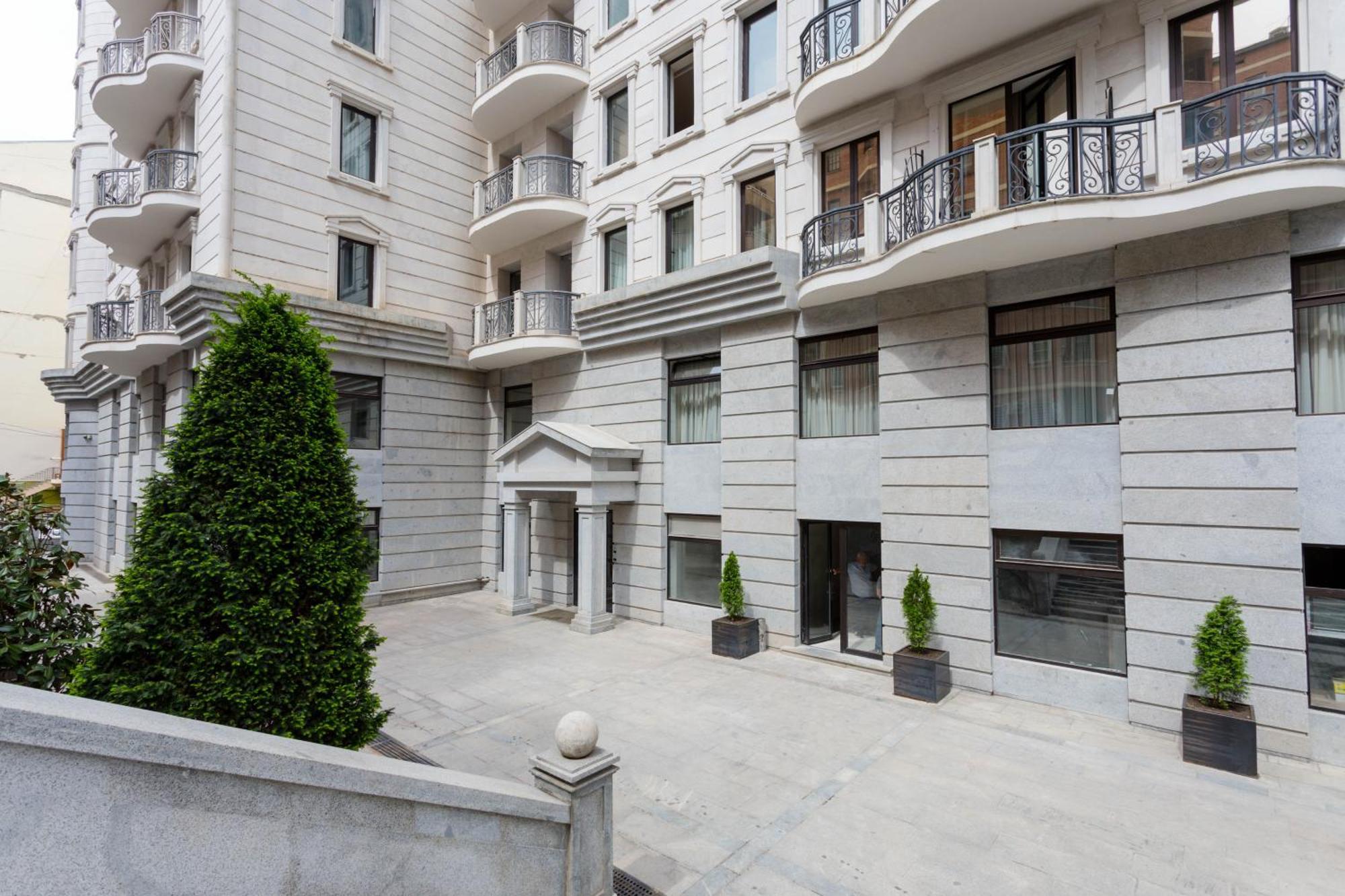 City Luxury Apartment L Tbilisi Buitenkant foto
