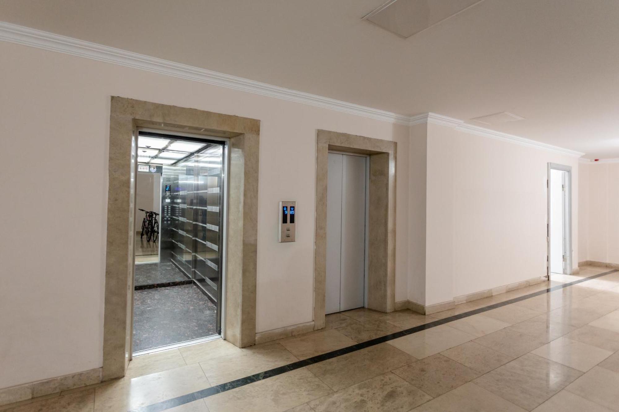 City Luxury Apartment L Tbilisi Buitenkant foto