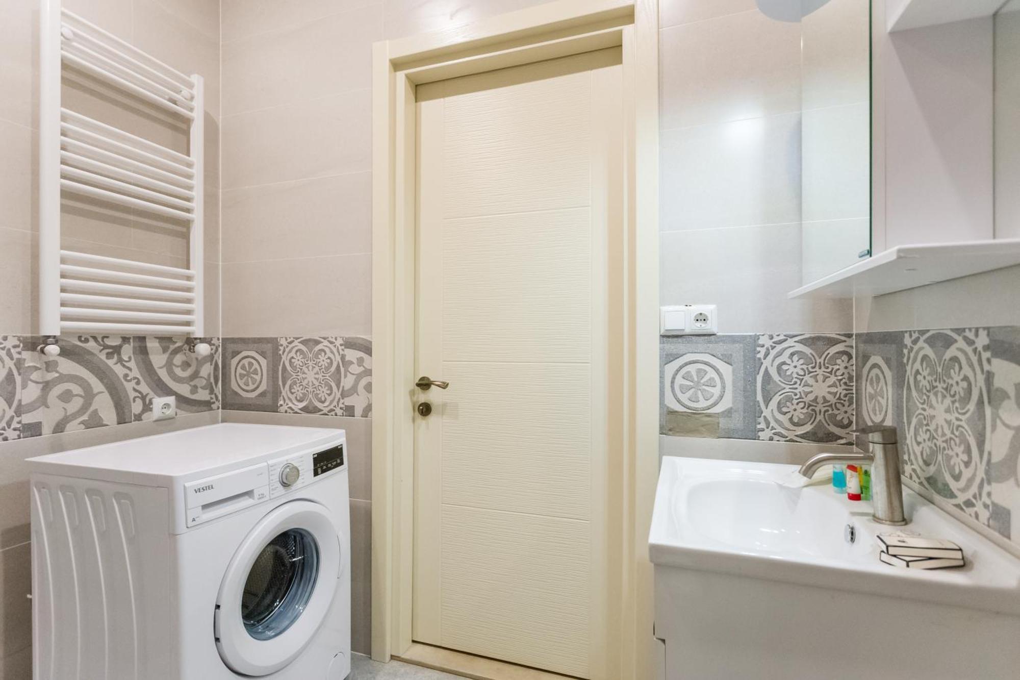 City Luxury Apartment L Tbilisi Buitenkant foto
