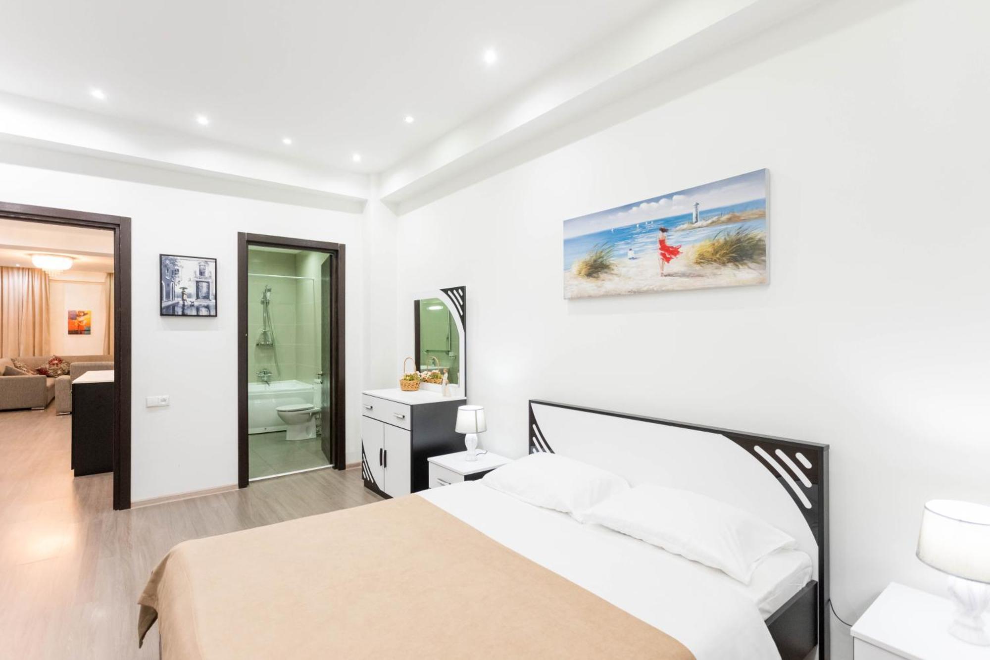City Luxury Apartment L Tbilisi Buitenkant foto