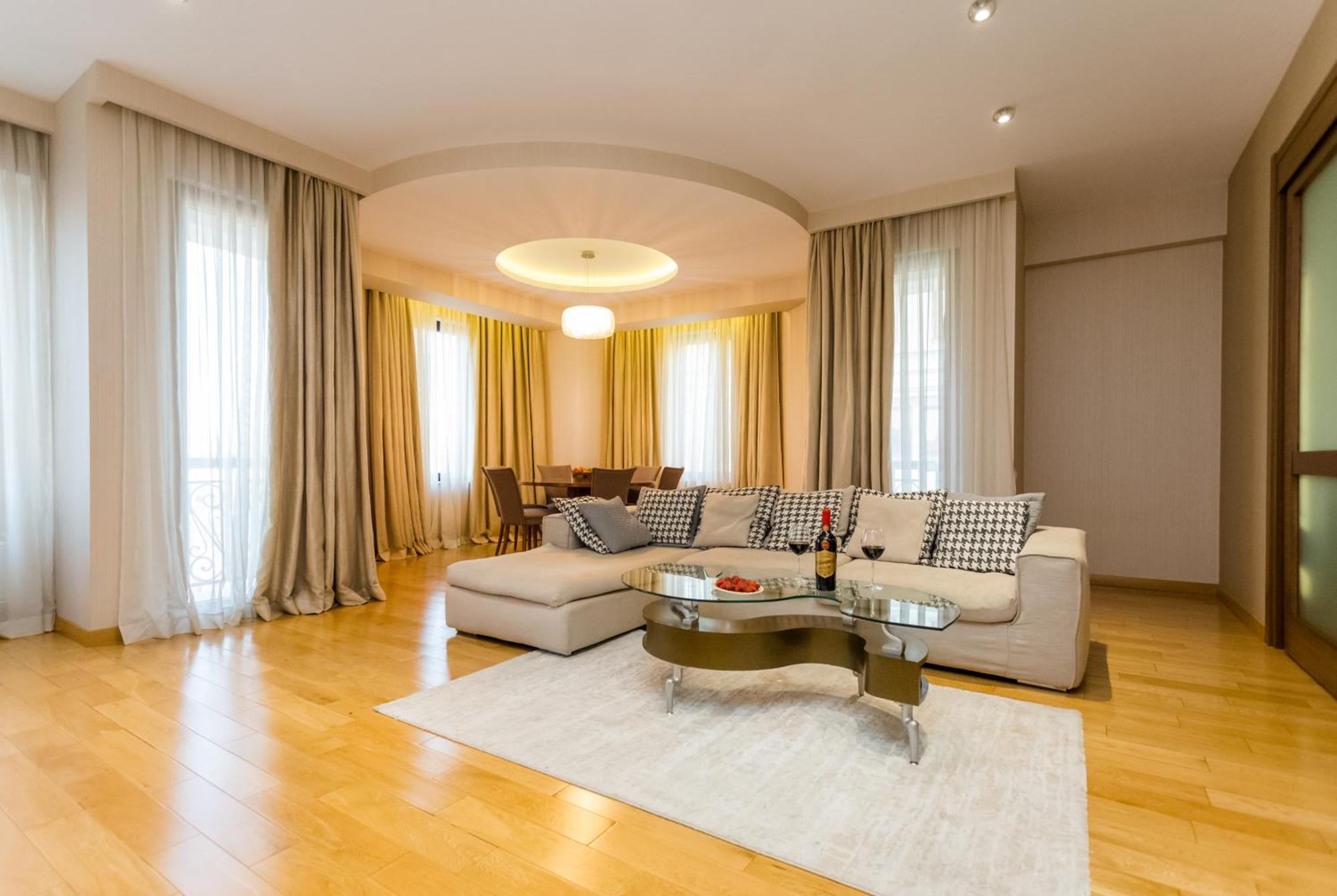 City Luxury Apartment L Tbilisi Buitenkant foto