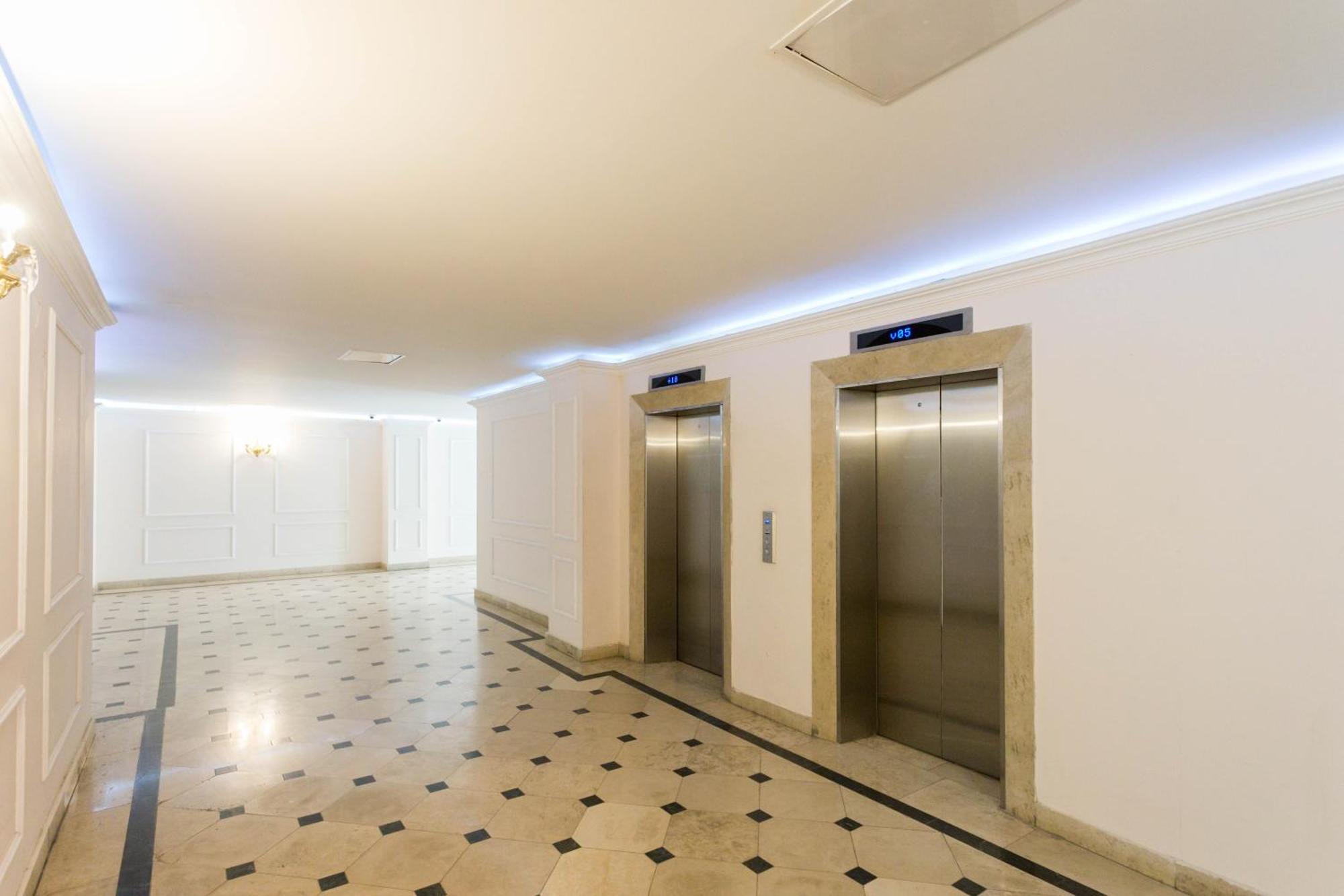 City Luxury Apartment L Tbilisi Buitenkant foto